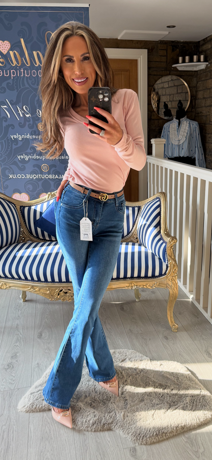 BLUSH ESSENTIAL LONG SLEEVE V NECK T-SHIRT