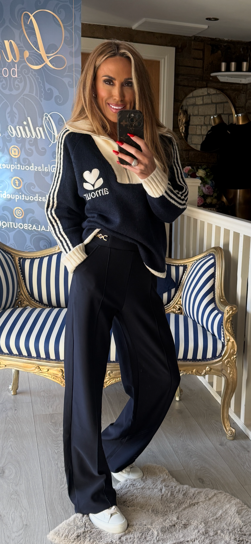 NAVY AMOUR JUMPER