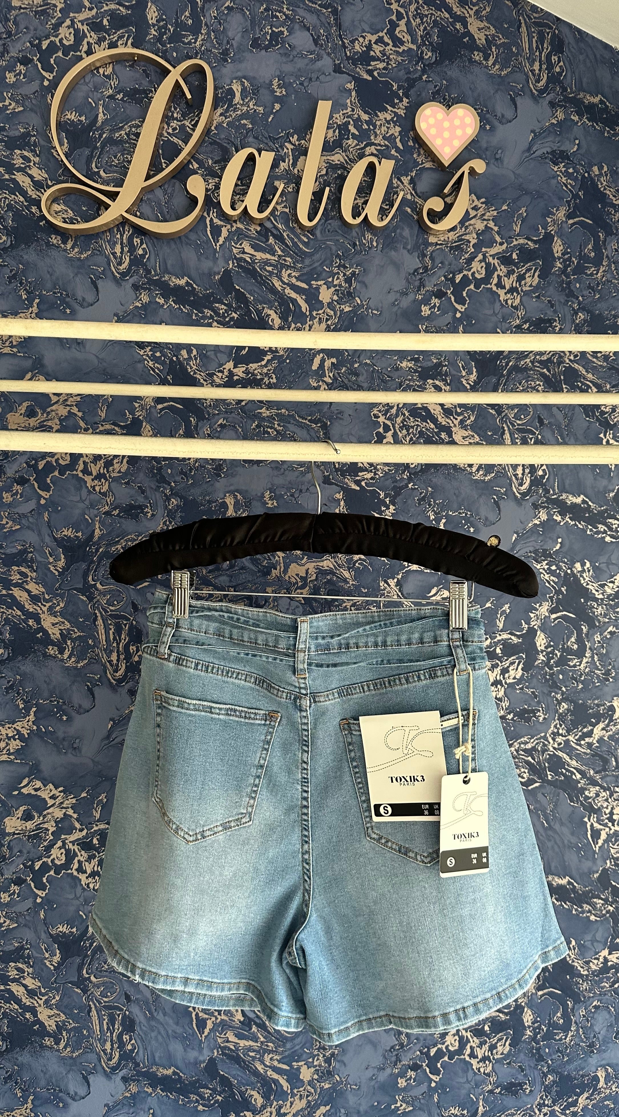 TOXIK3 DENIM PLEATED SHORTS
