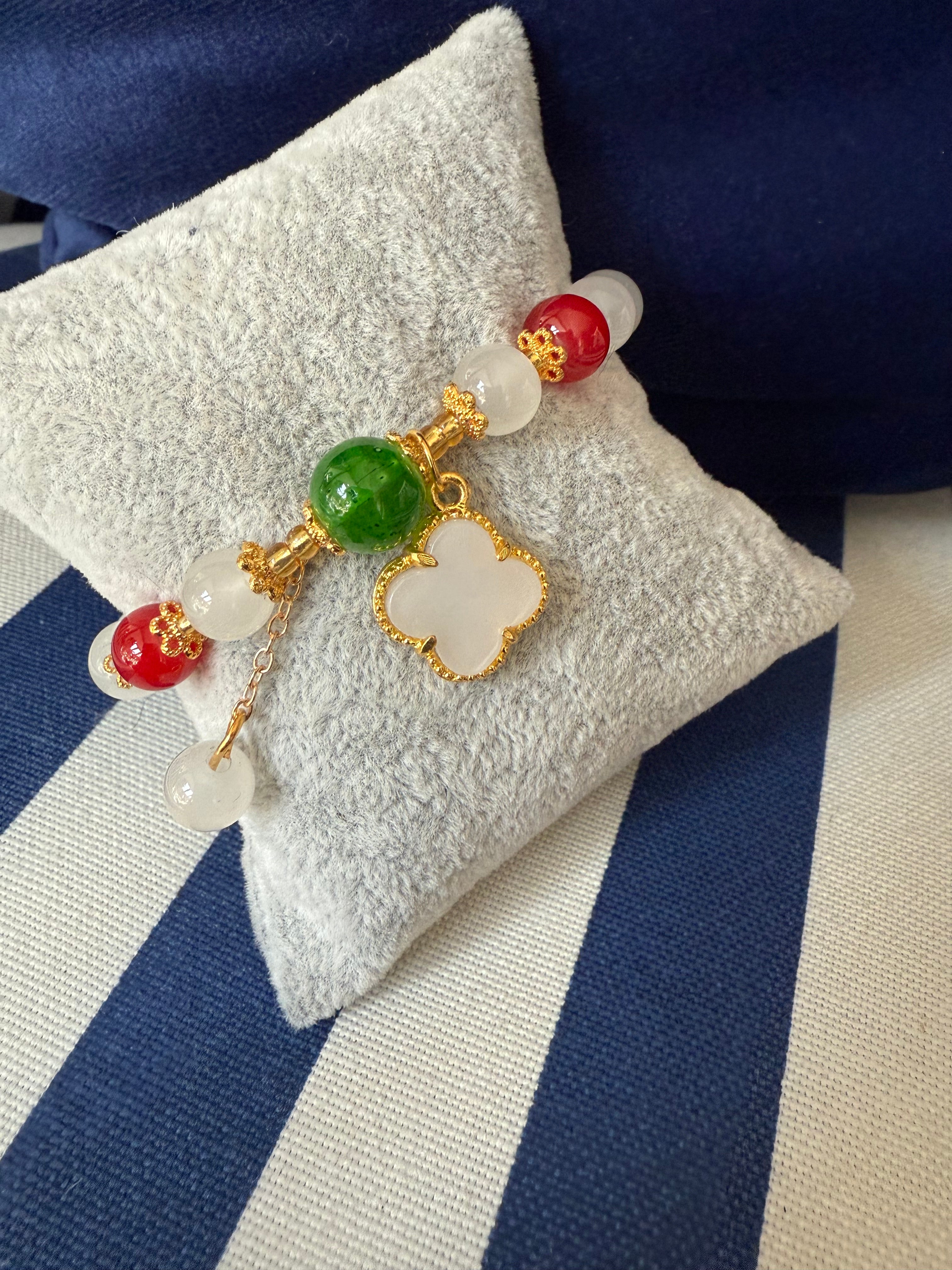 CLEEF BEAD BRACELET