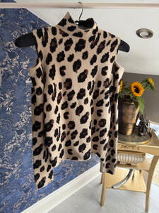 ANIMAL CUT AWAY KNITTED JUMPER