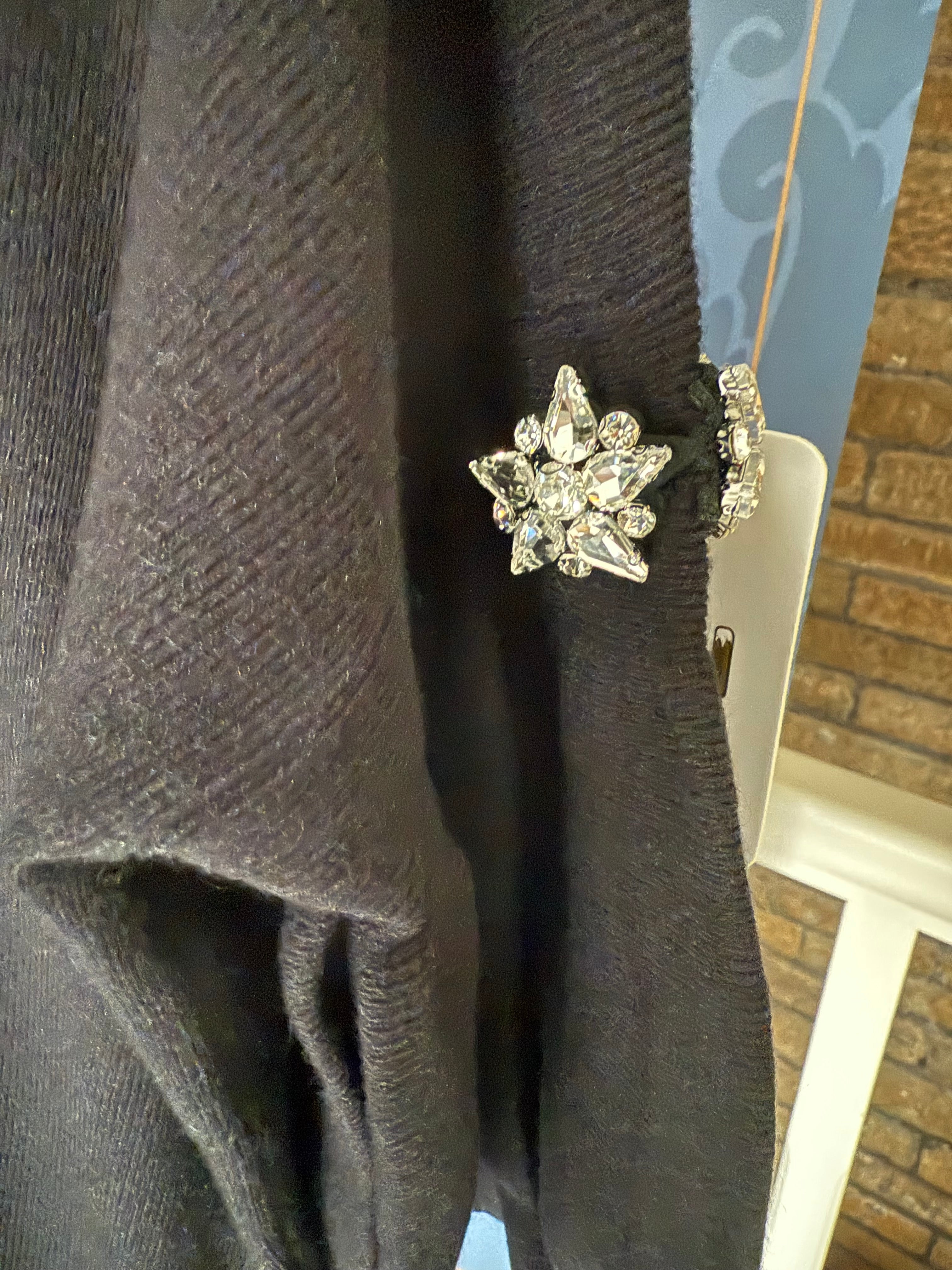 BLACK KNITTED JEWEL SHORT SLEEVED JUMPER