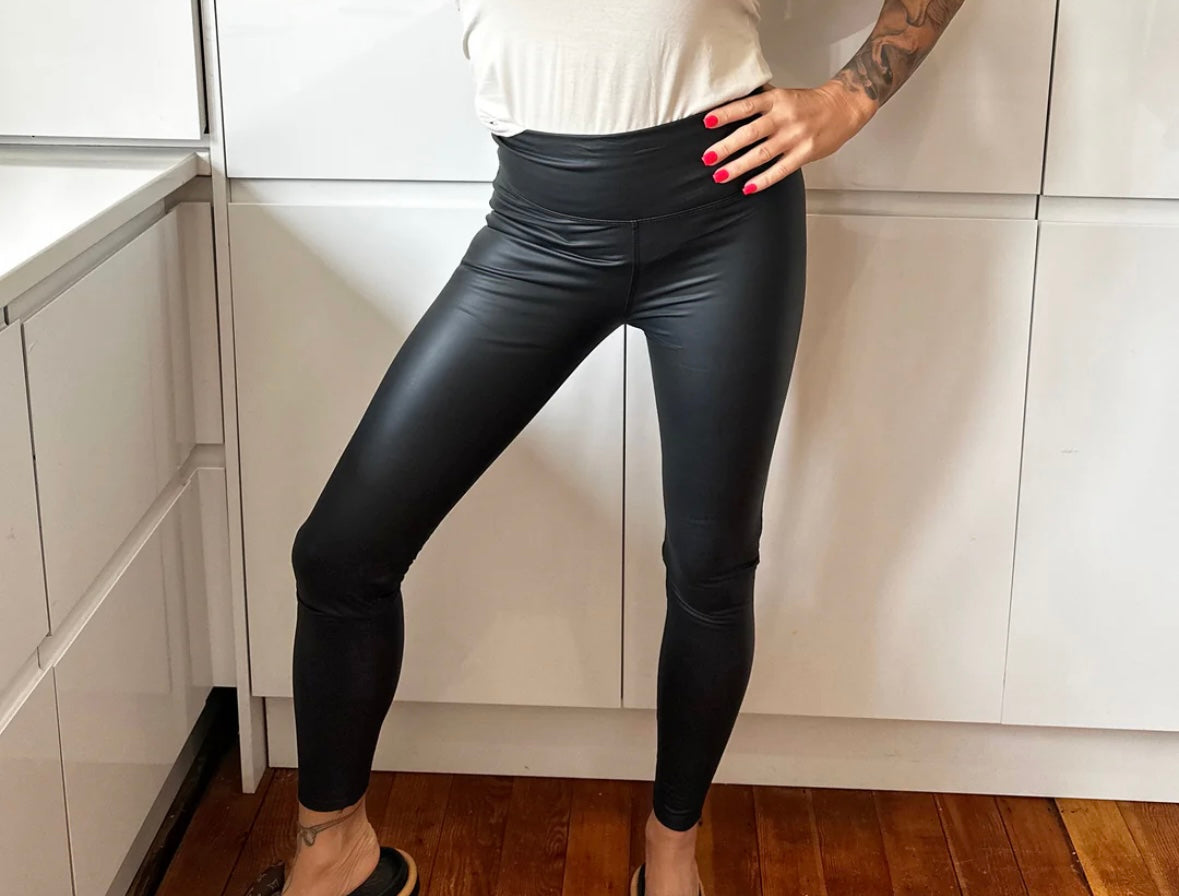 BLACK PLEATHER LEGGINGS