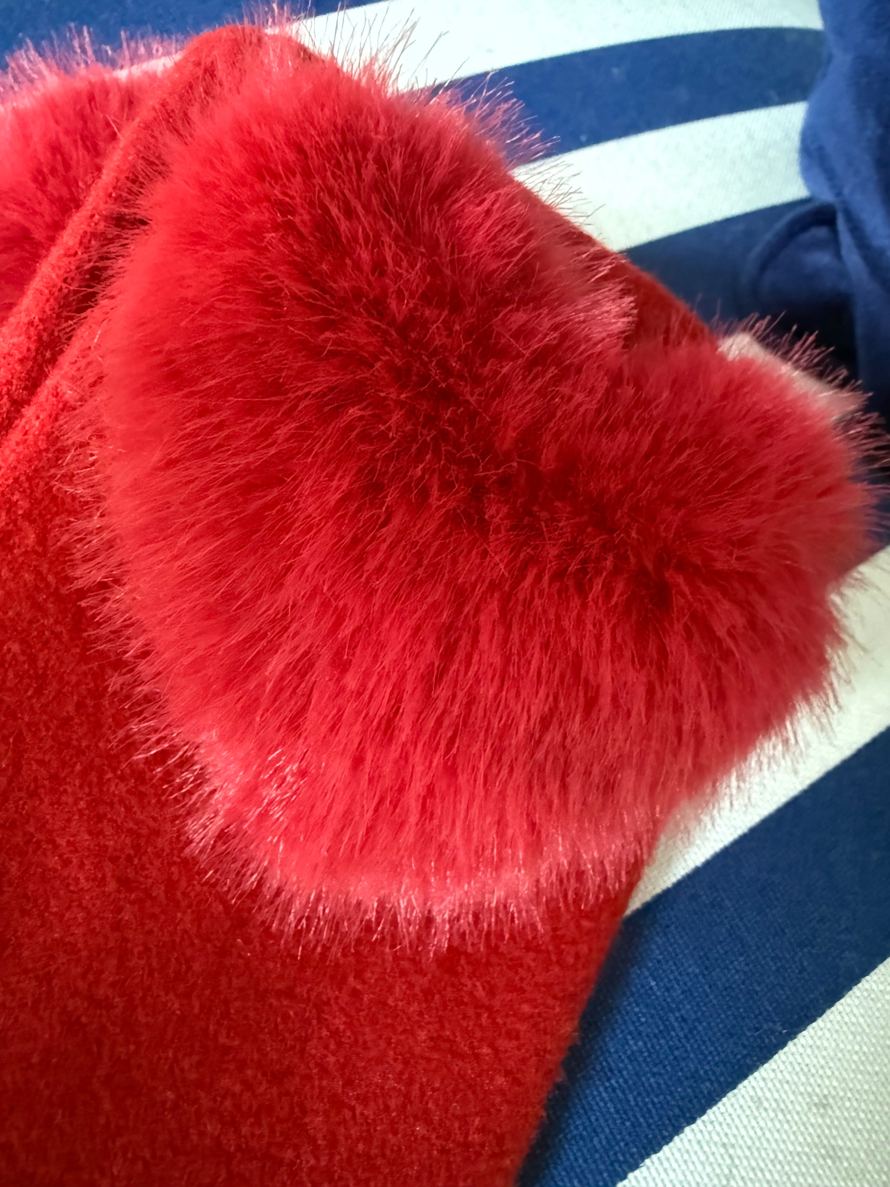 RED HEART POM GLOVES