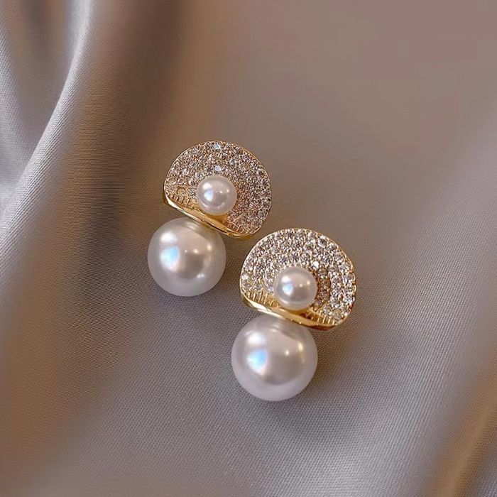 PEARL DIAMOND STUD EARRINGS