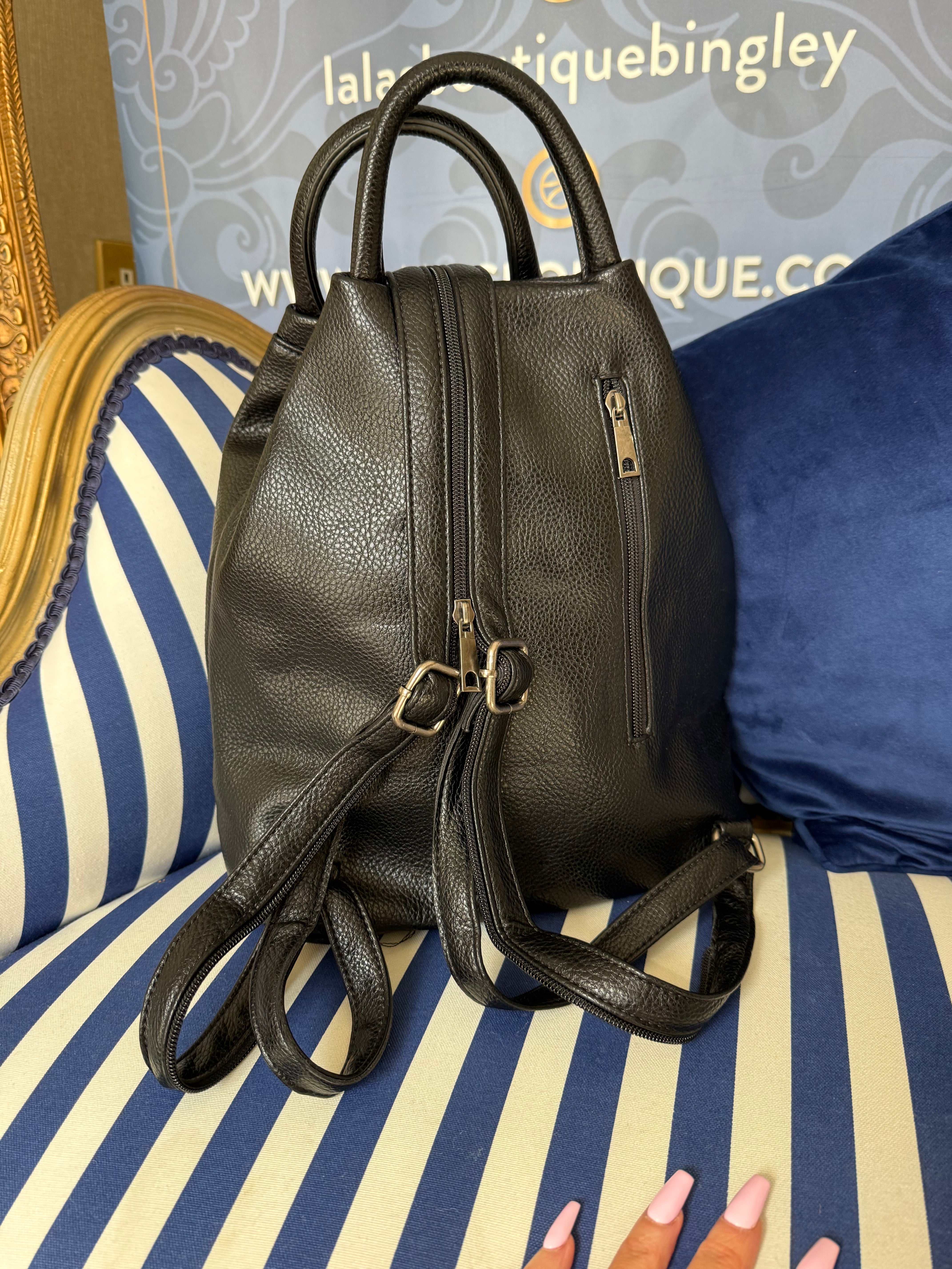 BLACK RUCKSACK BAG 3112