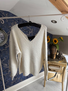 CREAM BOW BACK JUMPER