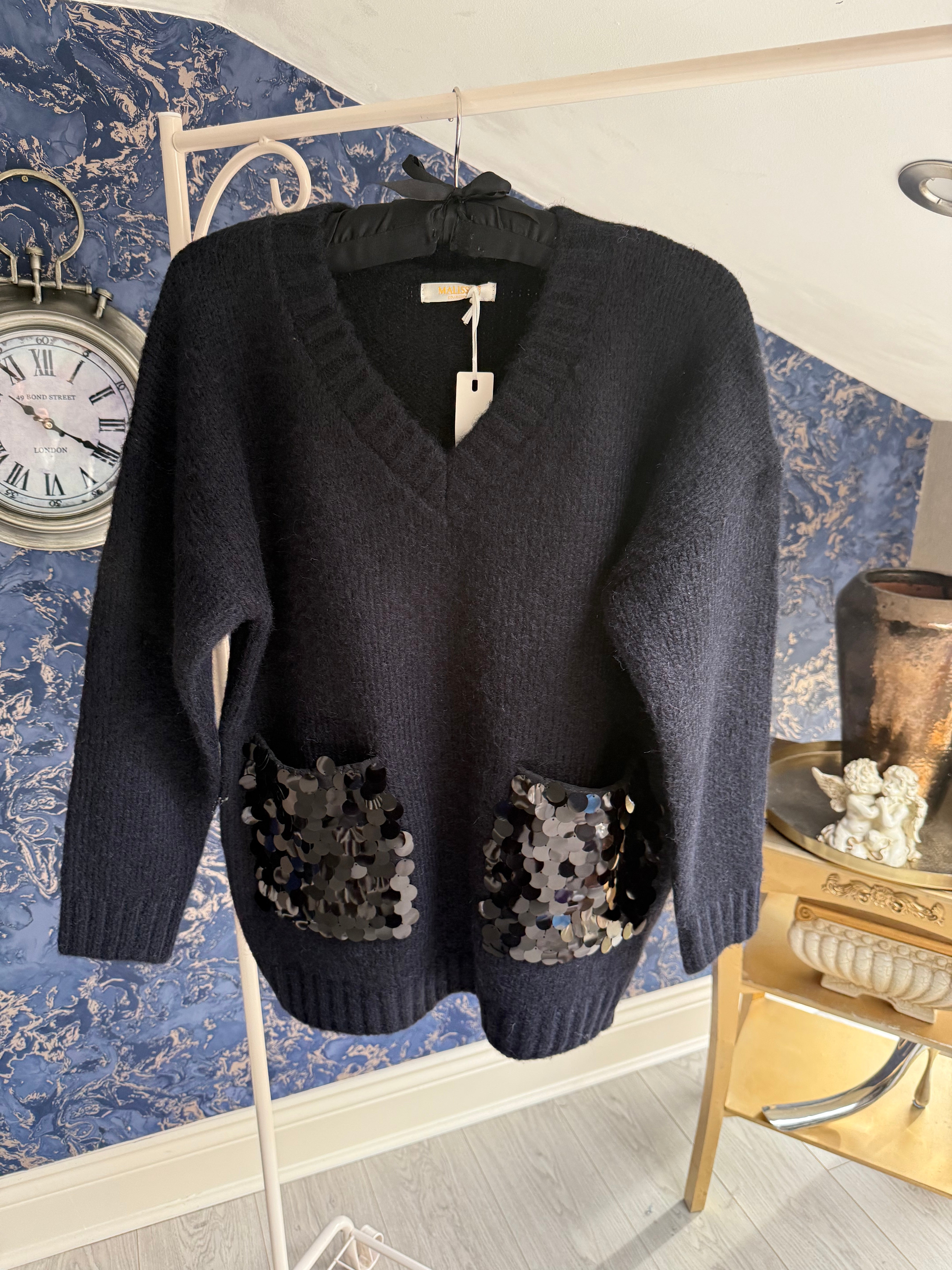 BLACK FLUFFY DISC SEQUIN JUMPER