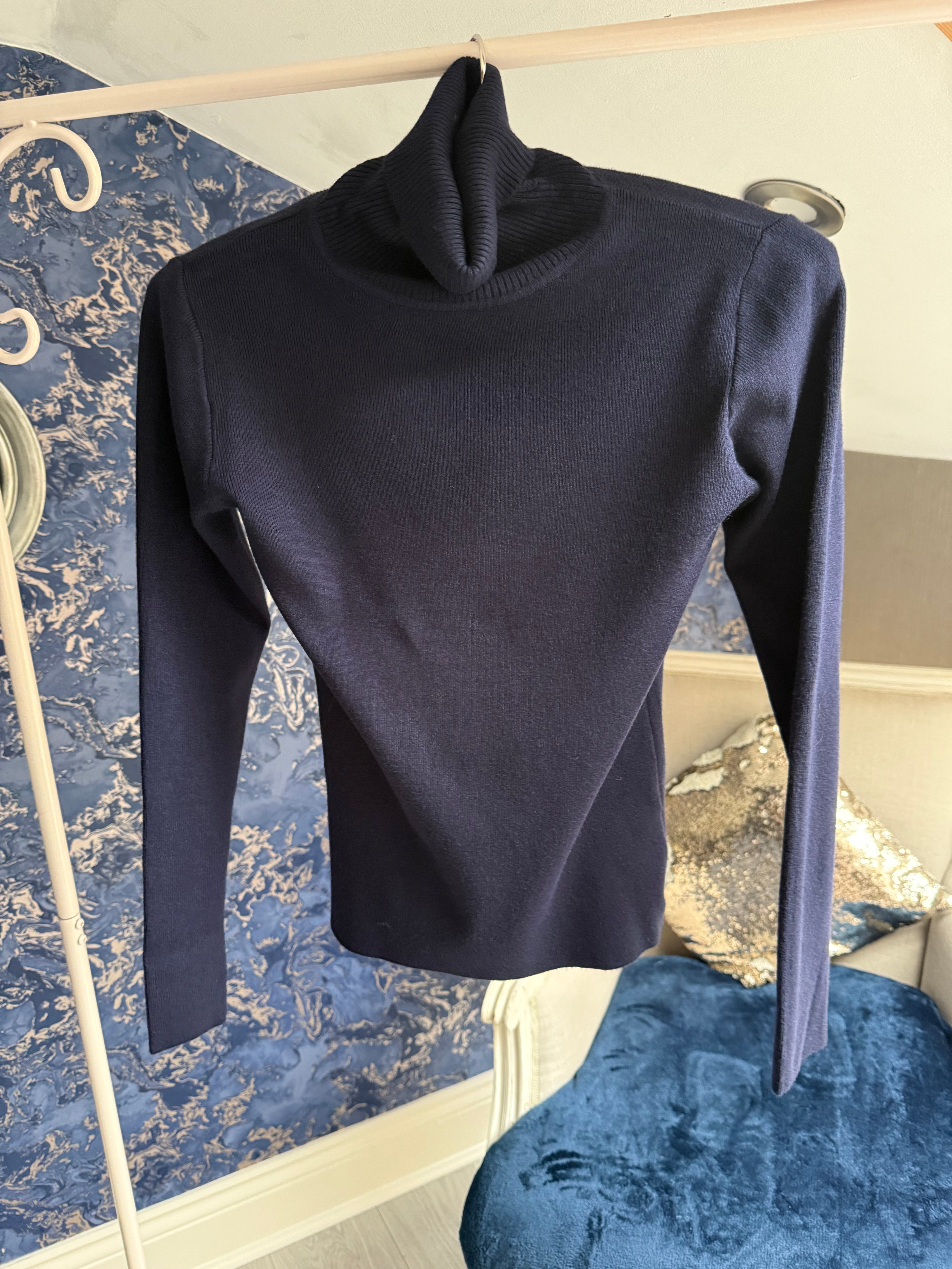 NAVY KNIT POLO NECK