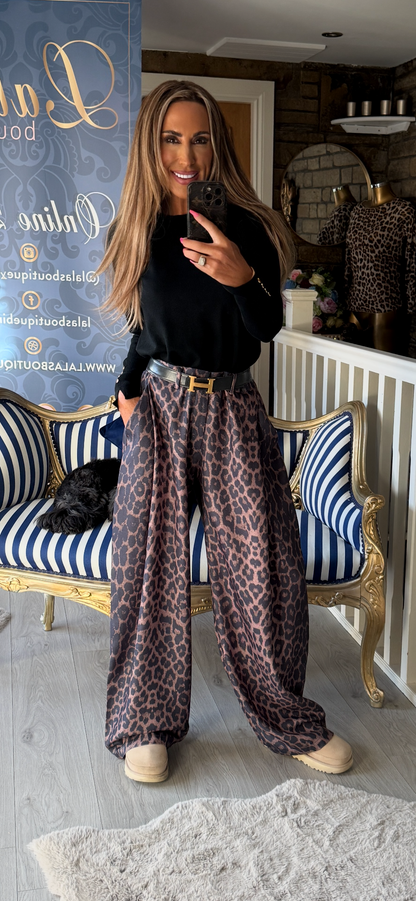 BLACK GOLD BUTTON ESSENTIAL KNIT