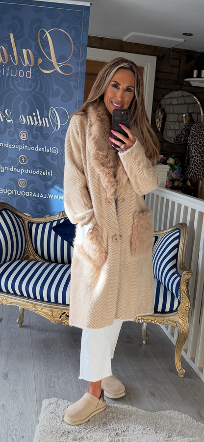 CREAM FUR TRIM COATIGAN
