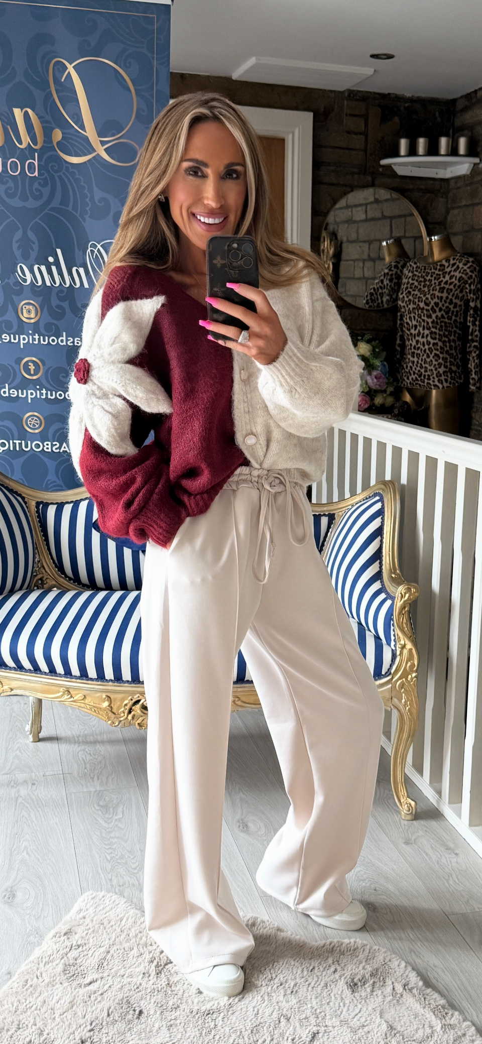 FLOWER SHOULDER CARDIGAN