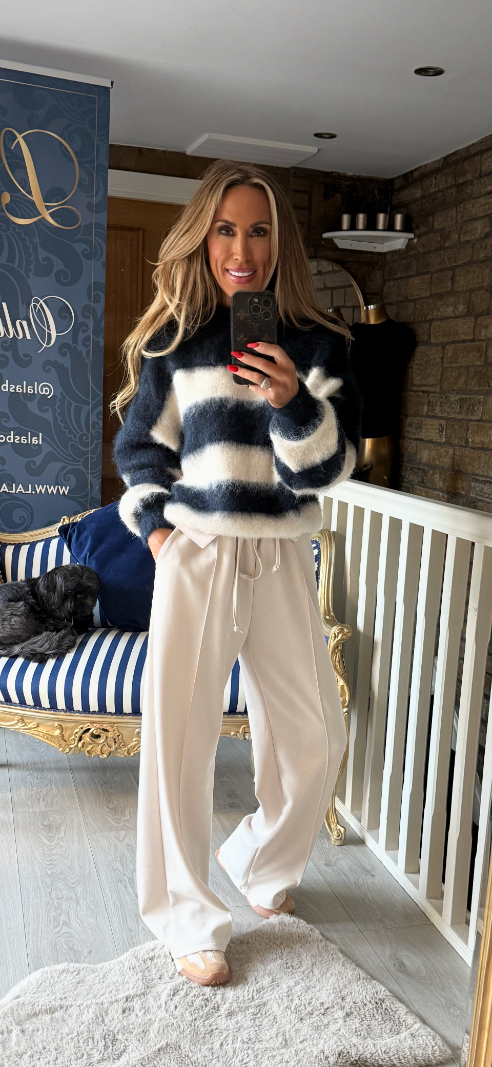 NAVY & CREAM STRIPE FLUFFY KNIT
