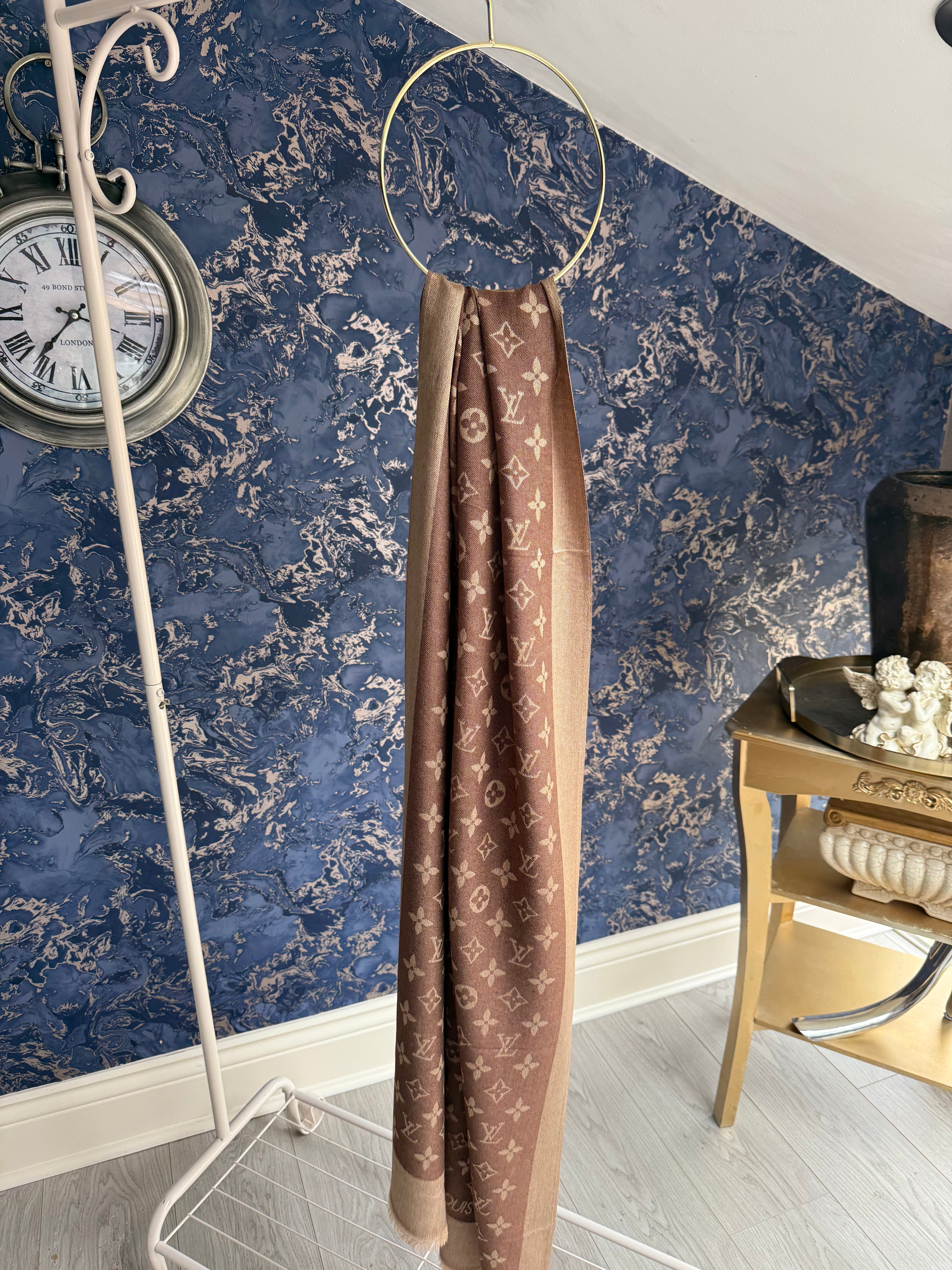 CASHMERE ICONIC BROWN EMBOSSED SCARF