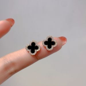 BLACK CLOVER EARRINGS