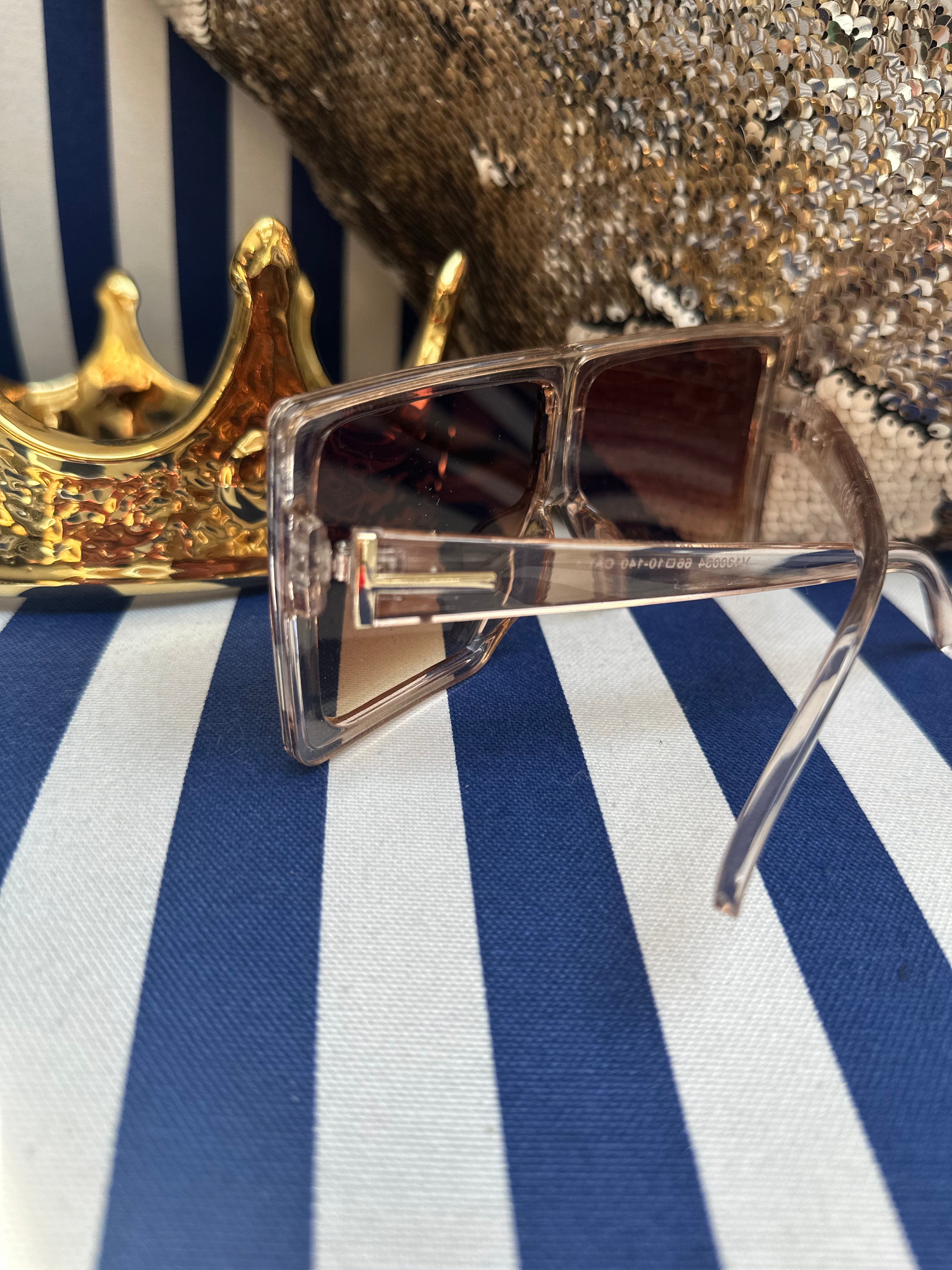 Shield sunglasses with gold detail