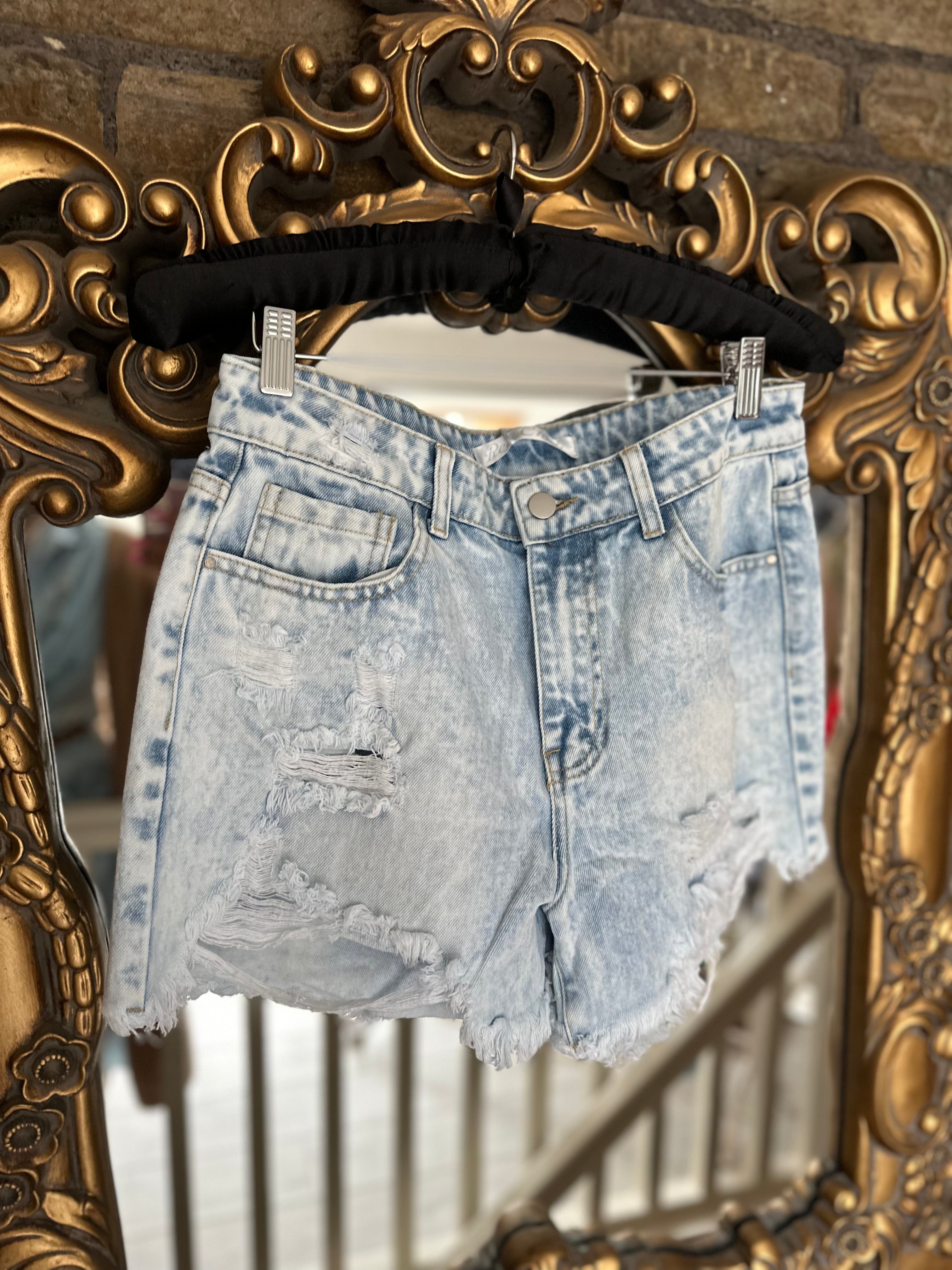 Stone washed Distressed denim short