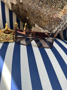Shield sunglasses with gold detail