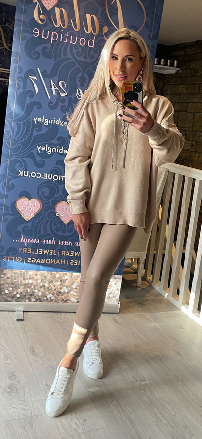 BEIGE LEGGINGS